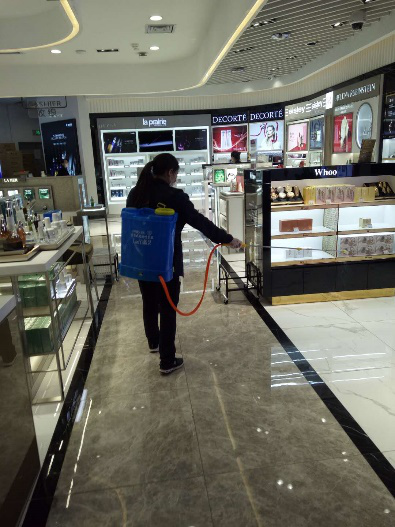 【中國免稅人在行動(dòng)·一線直擊篇】之十九： 抗“疫”不打烊 廣州機(jī)場(chǎng)免稅店抗擊疫情復(fù)工保障齊頭并進(jìn)